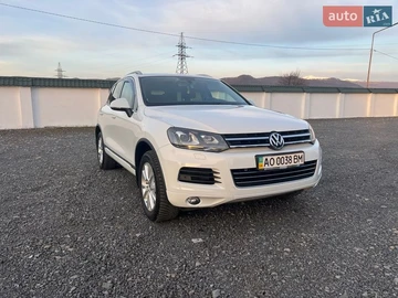 Авто Volkswagen Touareg 2013 № 8550991
