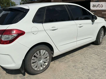 Авто Citroen C4 2012 № 8551396