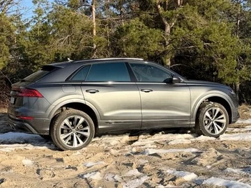 Авто Audi Q8 2021 № 8551834