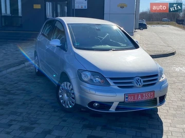 Авто Volkswagen Golf Plus 2008 № 8551907