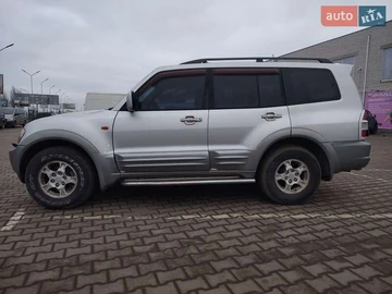 Авто Mitsubishi Pajero 2002 № 8552016