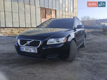 Авто Volvo V50 2009 № 8552368