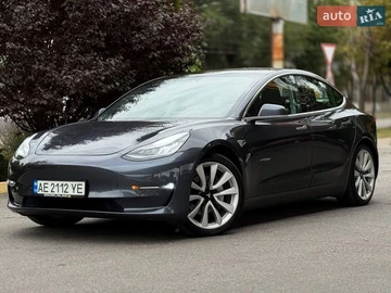 Авто Tesla Model 3 2019 № 8552735