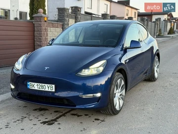 Авто Tesla Model Y 2021 № 8552884