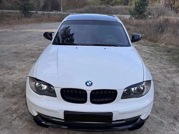 Авто BMW 1 Series 2010 № 8552960