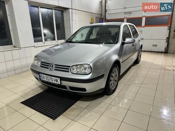 Авто Volkswagen Golf 2000 № 8553285