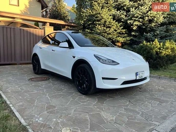 Авто Tesla Model Y 2023 № 8553418