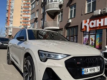 Авто Audi E-Tron 2021 № 8553578