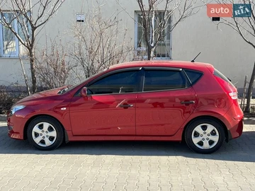 Авто Hyundai I30 2011 № 8553723