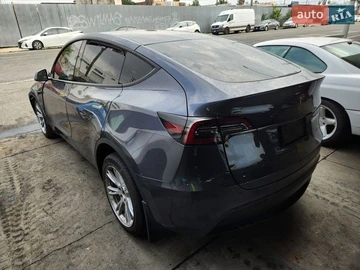 Авто Tesla Model Y 2023 № 8553759