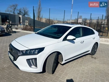 Авто Hyundai Ioniq 2019 № 8553762