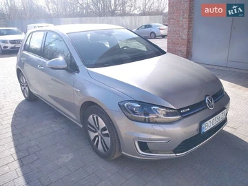 Авто Volkswagen E-Golf 2017 № 8554413