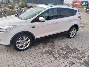 Авто Ford Escape 2013 № 8555097