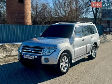 Авто Mitsubishi Pajero Wagon 2009 № 8555319