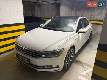 Авто Volkswagen Passat 2017 № 8555436