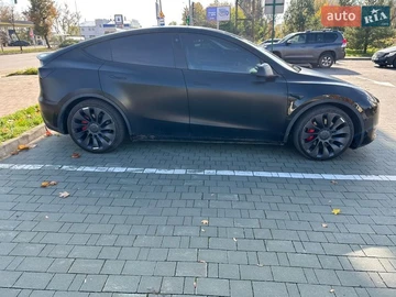Авто Tesla Model Y 2021 № 8555606