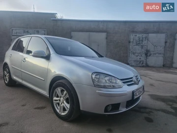 Авто Volkswagen Golf 2005 № 8555889