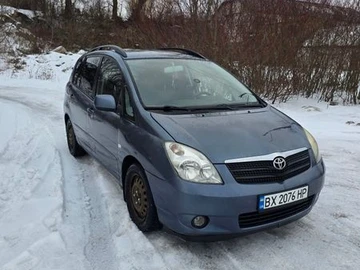 Авто Toyota Corolla Verso 2003 № 8556823
