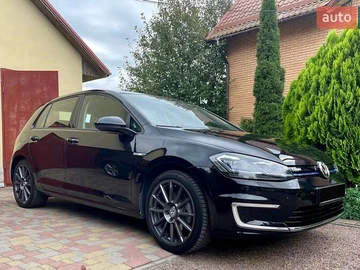 Авто Volkswagen E-Golf 2017 № 8556876