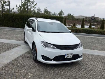 Авто Chrysler Pacifica 2019 № 8557088