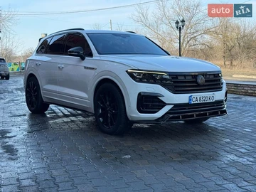 Авто Volkswagen Touareg 2019 № 8557125