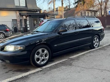 Авто Volvo V70 2002 № 8557206