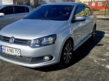 Авто Volkswagen Polo 2011 № 8557236