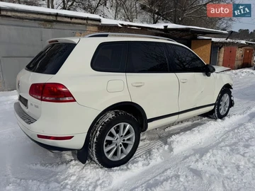 Авто Volkswagen Touareg 2011 № 8557440