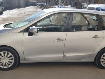 Авто Renault Scenic 2014 № 8557483