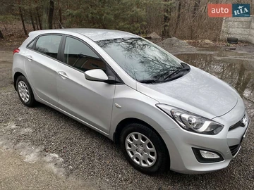 Авто Hyundai I30 2013 № 8557496