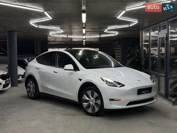 Авто Tesla Model Y 2023 № 8557837