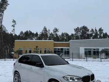 Авто BMW X5 2017 № 8557875
