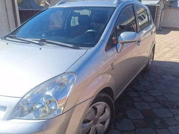Авто Toyota Corolla Verso 2005 № 8558194