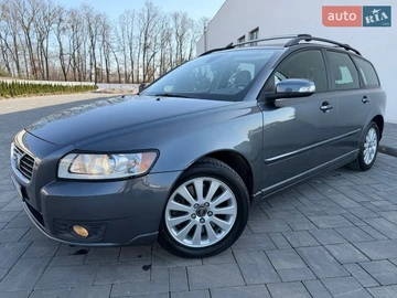 Авто Volvo V50 2008 № 8558456