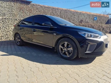 Авто Hyundai Ioniq Electric 2017 № 8558747
