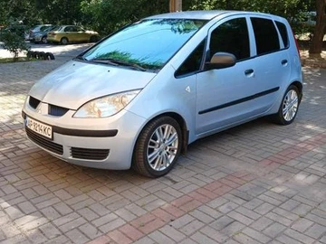 Авто Mitsubishi Colt 2005 № 8559535