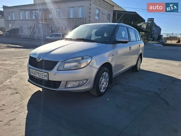 Авто Skoda Fabia 2012 № 8559727