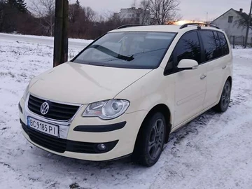 Авто Volkswagen Touran 2006 № 8559759