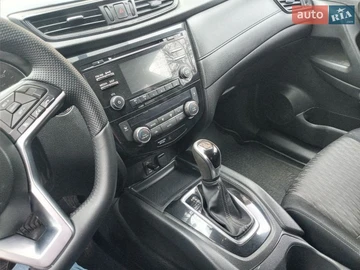 Авто Nissan Rogue 2017 № 8559952