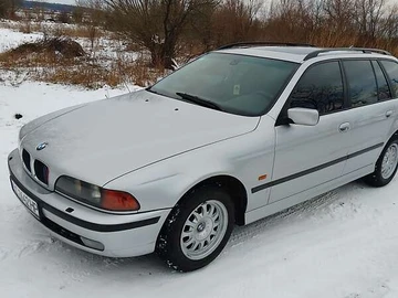 Авто BMW 5 Series 1999 № 8560055