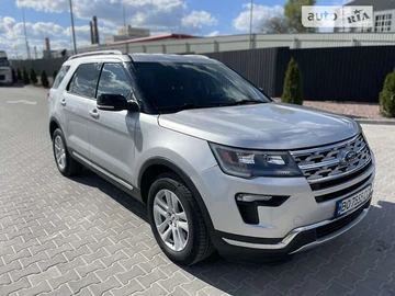 Авто Ford Explorer 2018 № 8560098