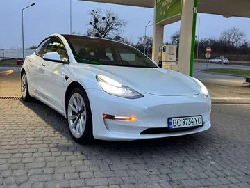 Авто Tesla Model 3 2021 № 8560100