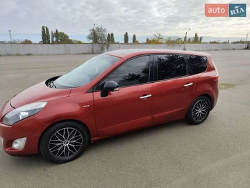 Авто Renault Scenic 2011 № 8560281