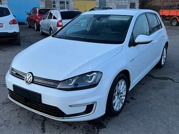 Авто Volkswagen E-Golf 2016 № 8560391