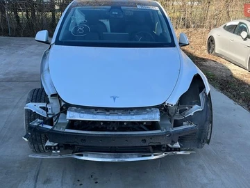 Авто Tesla Model Y 2021 № 8560760
