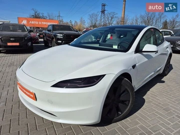 Авто Tesla Model 3 2025 № 8560801