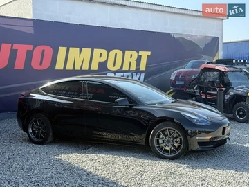 Авто Tesla Model 3 2023 № 8561056