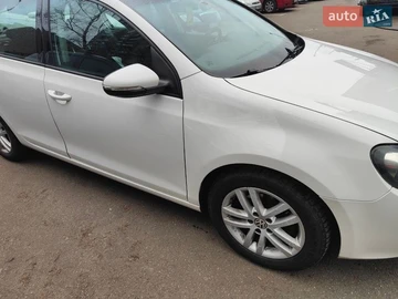 Авто Volkswagen Golf 2011 № 8561369