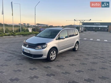 Авто Volkswagen Touran 2011 № 8561556