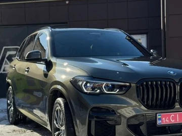 Авто BMW X5 2023 № 8561844